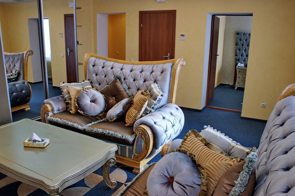 Premier Hotel Shafran Суми Номер фото