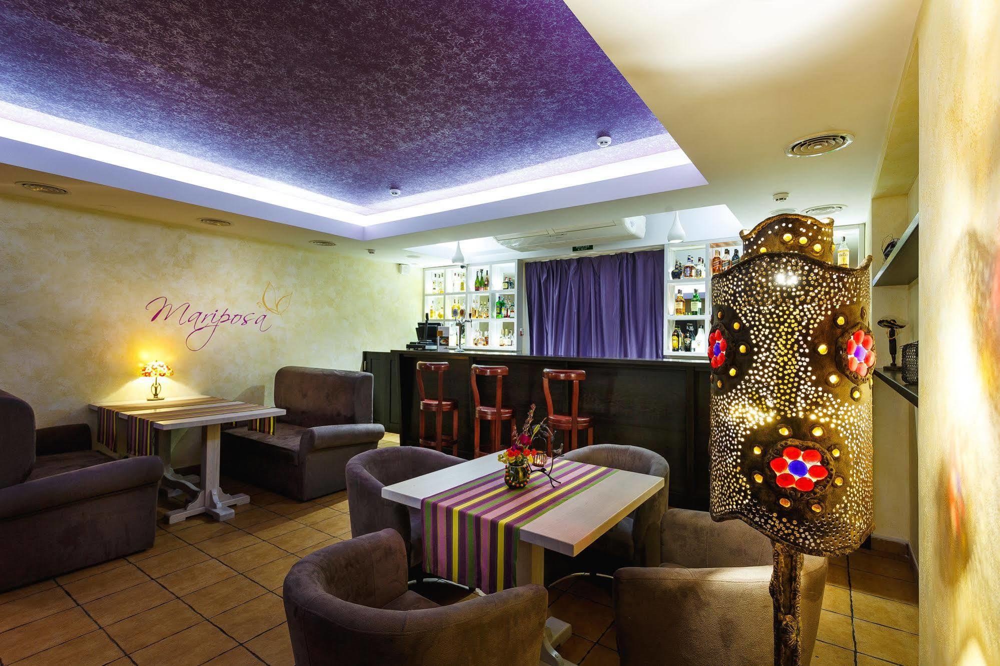 Premier Hotel Shafran Суми Екстер'єр фото